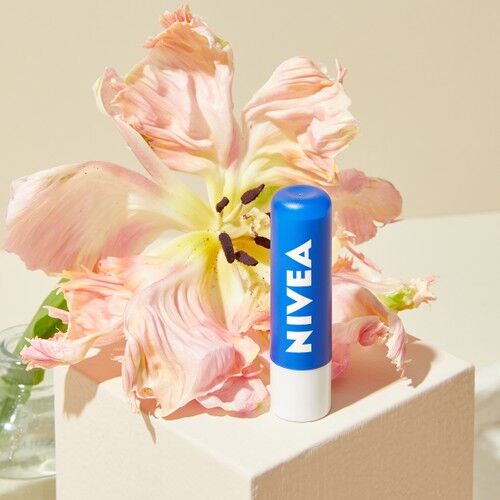Nivea Dudak Bakım Kremi Essential Care 4.8 gr