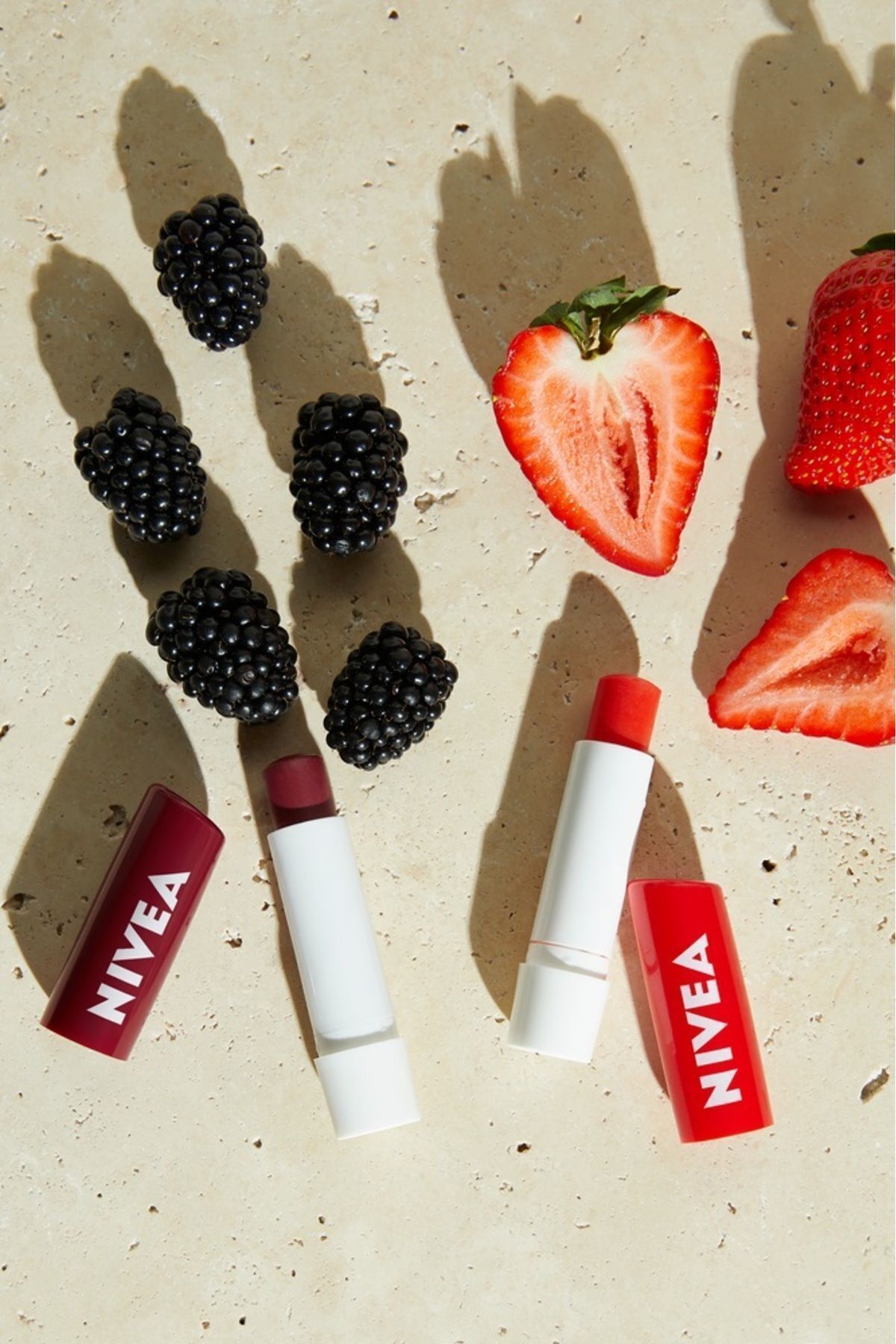 Dudak Bakım Kremi Böğürtlen 4.8 gr